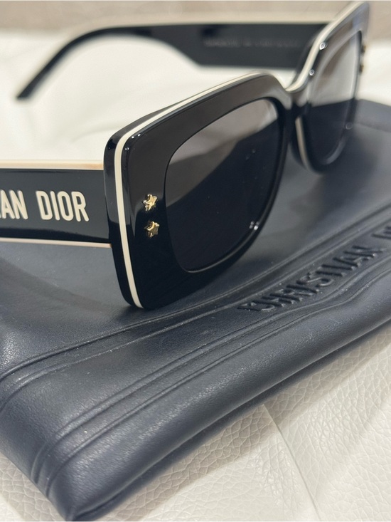 Dior Black Rectangular Sunglasses main image 6